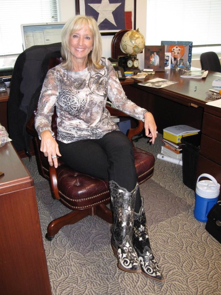 Ginna Desk-Boots