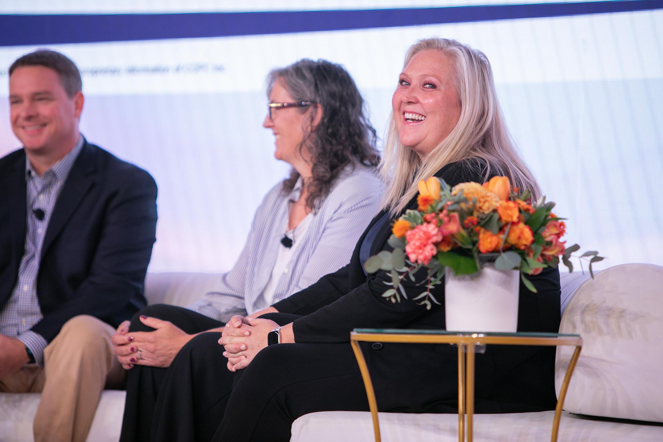 Panel discussions with diverse CX leaders